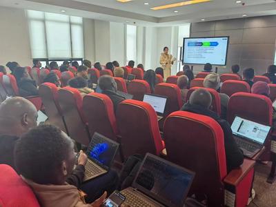 圖書館為留學(xué)生舉辦信息資源利用專場培訓(xùn)