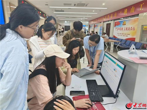 東平縣政務(wù)服務(wù)中心高效服務(wù)應(yīng)對 教師資格證認(rèn)定 高峰