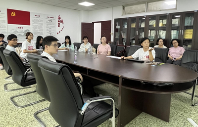 信息化辦公室開(kāi)展第六次教育數(shù)字化轉(zhuǎn)型培訓(xùn)會(huì)