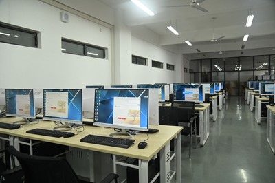 土木工程學(xué)院