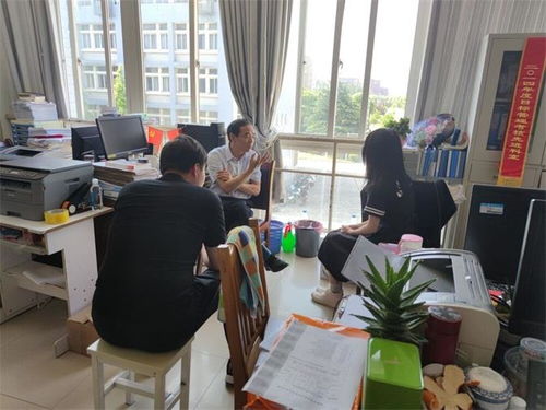 蚌埠學(xué)院文學(xué)與教育學(xué)院推進(jìn)一對(duì)一就業(yè)指導(dǎo)幫扶工作，提升教育信息咨詢(xún)服務(wù)質(zhì)量